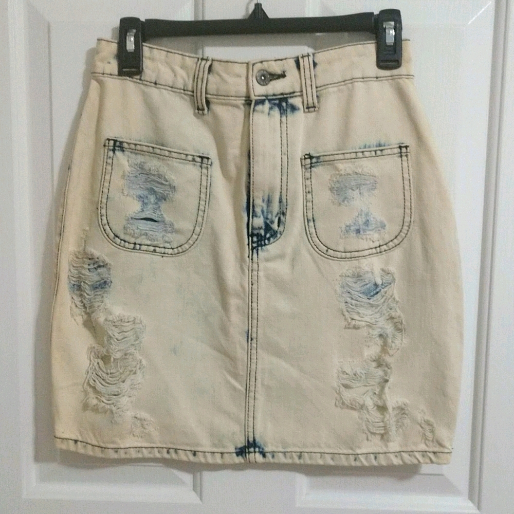 "acid wash" cream and blue distressed skirt